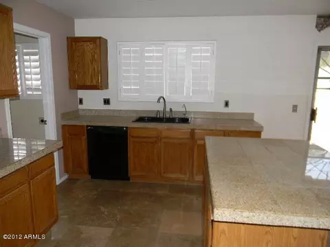 10648 E Bramble Ave, Mesa, AZ 85208 photo 7