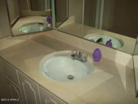 2918 E Verde Ln, Phoenix, AZ 85016 photo 2