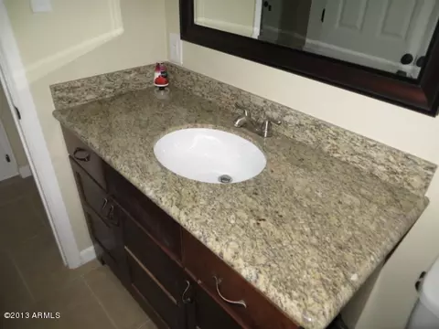 2529 E Highland Ave, Phoenix, AZ 85016 photo 10