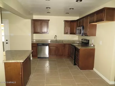 2529 E Highland Ave, Phoenix, AZ 85016 photo 5