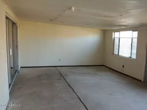 2012 N 57th Dr, Phoenix, AZ 85035 photo 24