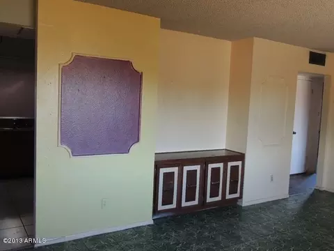 2012 N 57th Dr, Phoenix, AZ 85035 photo 9