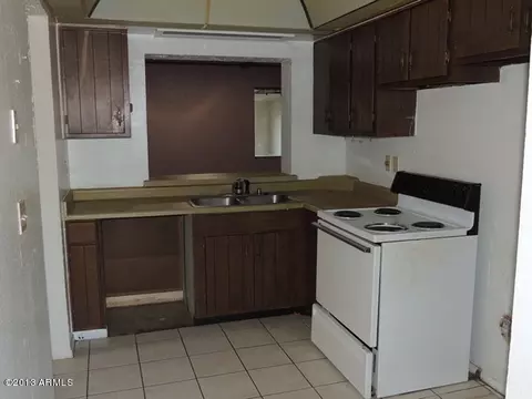 2012 N 57th Dr, Phoenix, AZ 85035 photo 12
