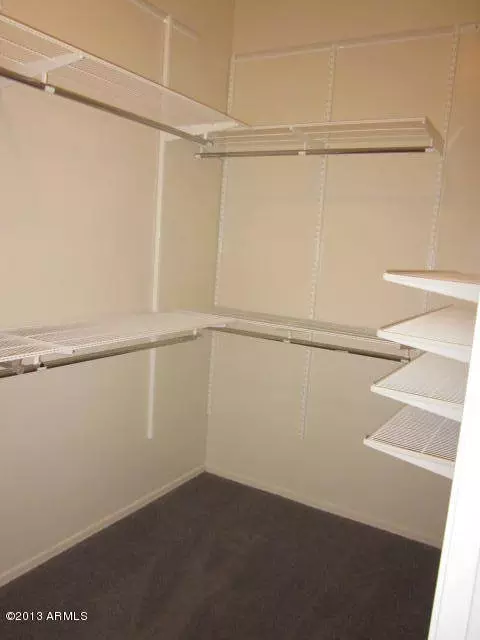 307 W Herro Ln, Phoenix, AZ 85013 photo 9
