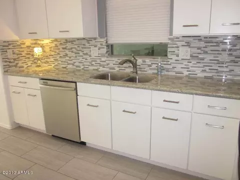 307 W Herro Ln, Phoenix, AZ 85013 photo 18