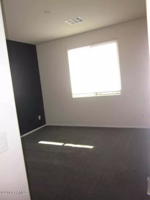 307 W Herro Ln, Phoenix, AZ 85013 photo 14