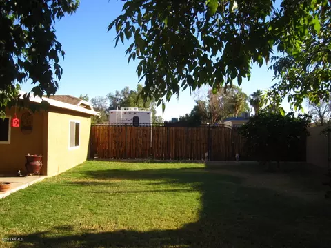 211 E Desert Ln, Gilbert, AZ 85234 photo 26
