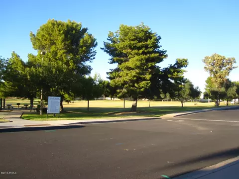 211 E Desert Ln, Gilbert, AZ 85234 photo 29