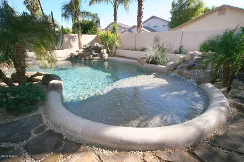 2033 E Catclaw St, Gilbert, AZ 85296 photo 1