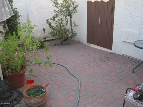 529 E Utopia Rd, Phoenix, AZ 85024 photo 2