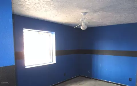 4325 N 79th Dr, Phoenix, AZ 85033 photo 9
