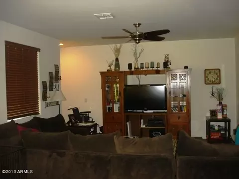 2985 E Meadowview Dr, Gilbert, AZ 85298 photo 4