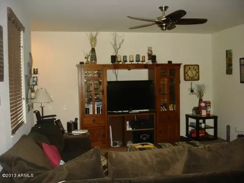2985 E Meadowview Dr, Gilbert, AZ 85298 photo 3