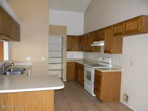 675 E Manor Dr, Chandler, AZ 85225 photo 8