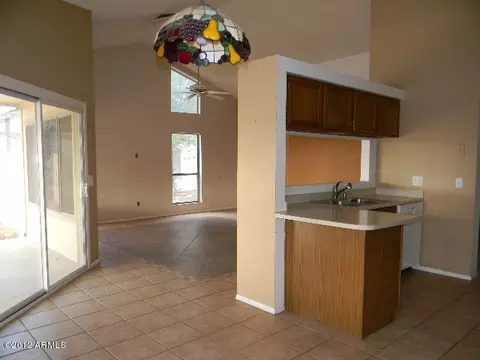 675 E Manor Dr, Chandler, AZ 85225 photo 5