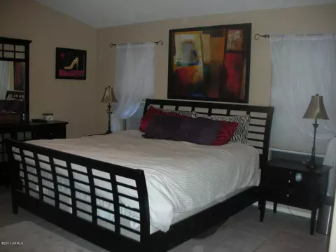 4333 E Abraham Ln, Phoenix, AZ 85050 photo 9