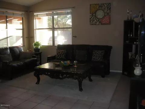 4333 E Abraham Ln, Phoenix, AZ 85050 photo 8