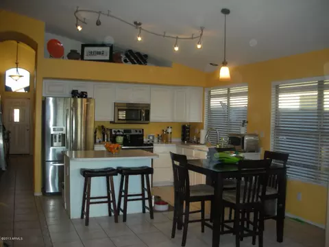 4333 E Abraham Ln, Phoenix, AZ 85050 photo 5