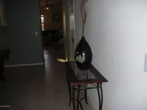 4333 E Abraham Ln, Phoenix, AZ 85050 photo 2