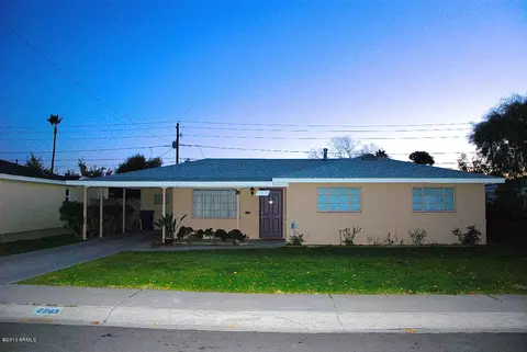 2243 E Montecito Ave, Phoenix, AZ 85016 photo 2