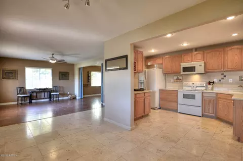 3142 E Monterosa St, Phoenix, AZ 85016 photo 11