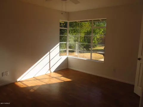 729 E Northview Ave, Phoenix, AZ 85020 photo 3
