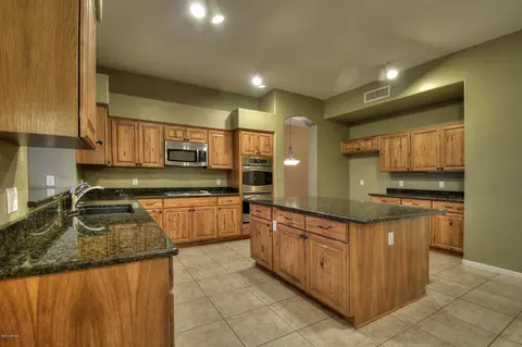 4532 E Chisum Trl, Phoenix, AZ 85050 photo 8