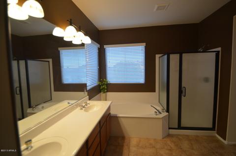 239 W Desert Ave, Gilbert, AZ 85233 photo 18