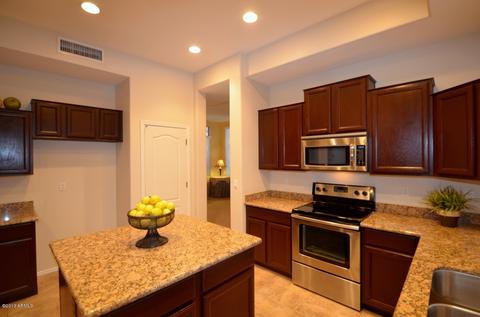 239 W Desert Ave, Gilbert, AZ 85233 photo 5