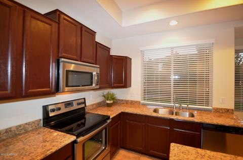 239 W Desert Ave, Gilbert, AZ 85233 photo 4