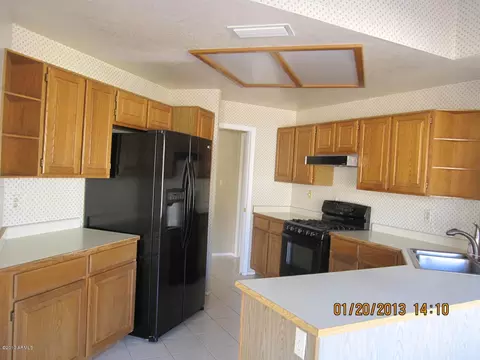 4138 E Becker Ln, Phoenix, AZ 85028 photo 2