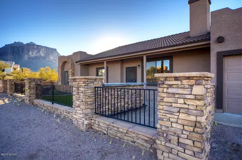 5077 E Jacob Waltz St, Apache Junction, AZ 85119 photo 2