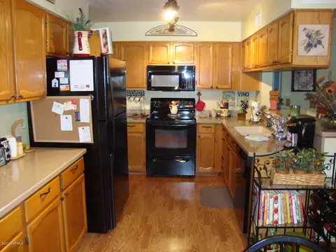 4306 E Rockledge Cir, Phoenix, AZ 85044 photo 4