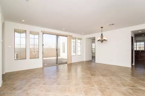 3928 E Crest Ln, Phoenix, AZ 85050 photo 7