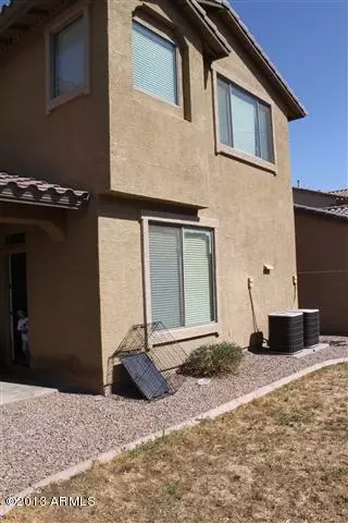1047 E Julian Dr, Gilbert, AZ 85295 photo 2