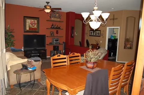 10208 E Lakeview Ave, Mesa, AZ 85209 photo 2