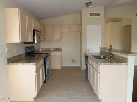 15849 S 28th Pl, Phoenix, AZ 85048 photo 10