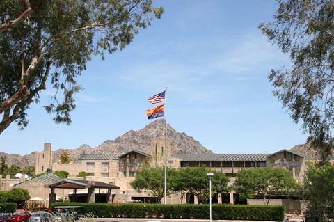 8 Biltmore Est #307, Phoenix, AZ 85016 photo 2
