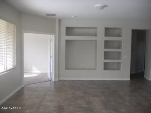 3011 E County Down Dr, Chandler, AZ 85249 photo 3