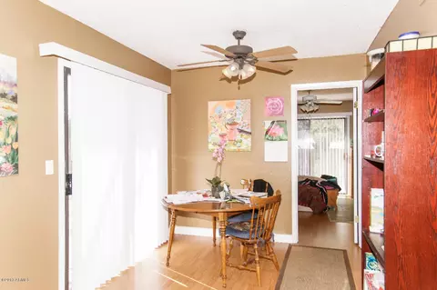 701 E Michelle Dr, Phoenix, AZ 85022 photo 2