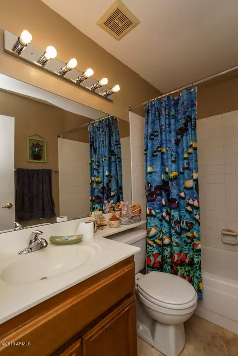 701 E Michelle Dr, Phoenix, AZ 85022 photo 13