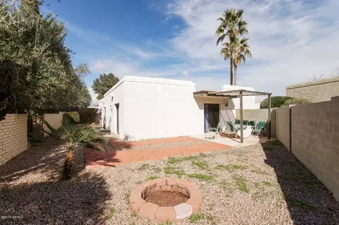 701 E Michelle Dr, Phoenix, AZ 85022 photo 6