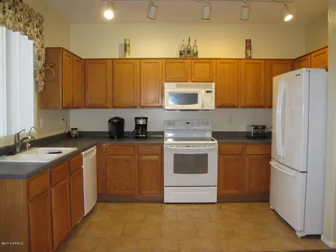 9742 E Knowles Ave, Mesa, AZ 85209 photo 5