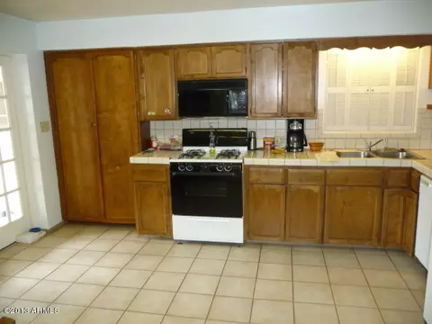 2129 W Piccadilly Rd, Phoenix, AZ 85015 photo 5
