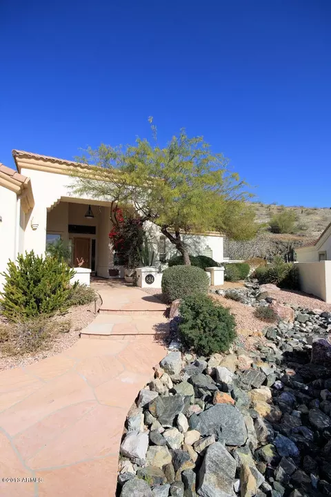 824 E Cathedral Rock Dr, Phoenix, AZ 85048 photo 3