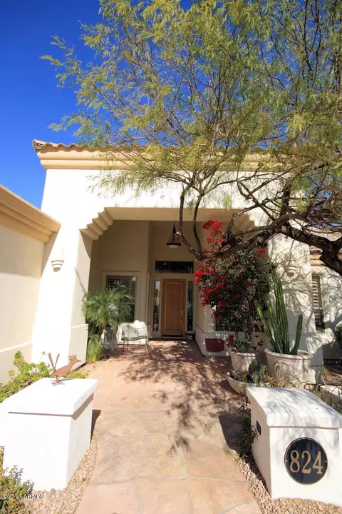 824 E Cathedral Rock Dr, Phoenix, AZ 85048 photo 4