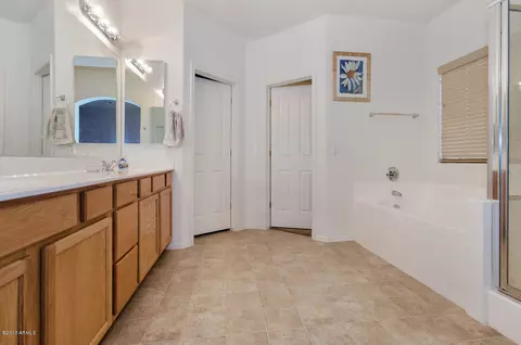 3402 E Vernon St, Gilbert, AZ 85298 photo 10