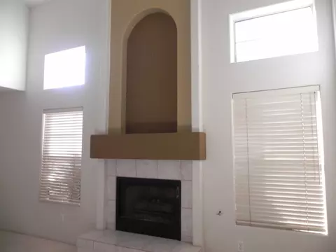 1433 W Shellfish Dr, Gilbert, AZ 85233 photo 3