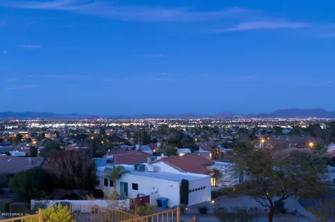 1825 E Beck Ln, Phoenix, AZ 85022 photo 4