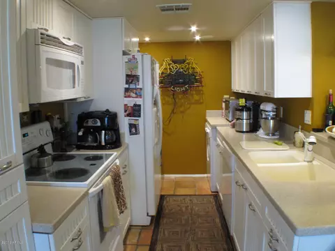 13240 N 3rd Pl, Phoenix, AZ 85022 photo 7